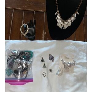 1-2lbs Mix Lot of BROKEN Vintage + Modern Costume Jewelry